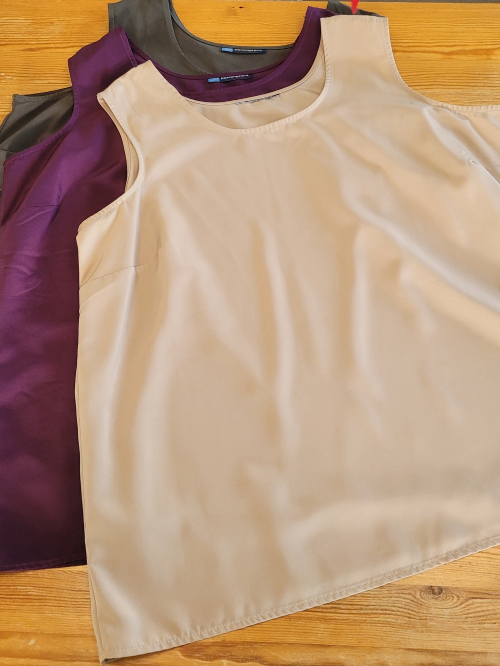 Bundle of 3 Penningtons Sleeveless Blouse Tank Tops, Beige, Plum, Olive, Size 22 - Picture 2 of 8